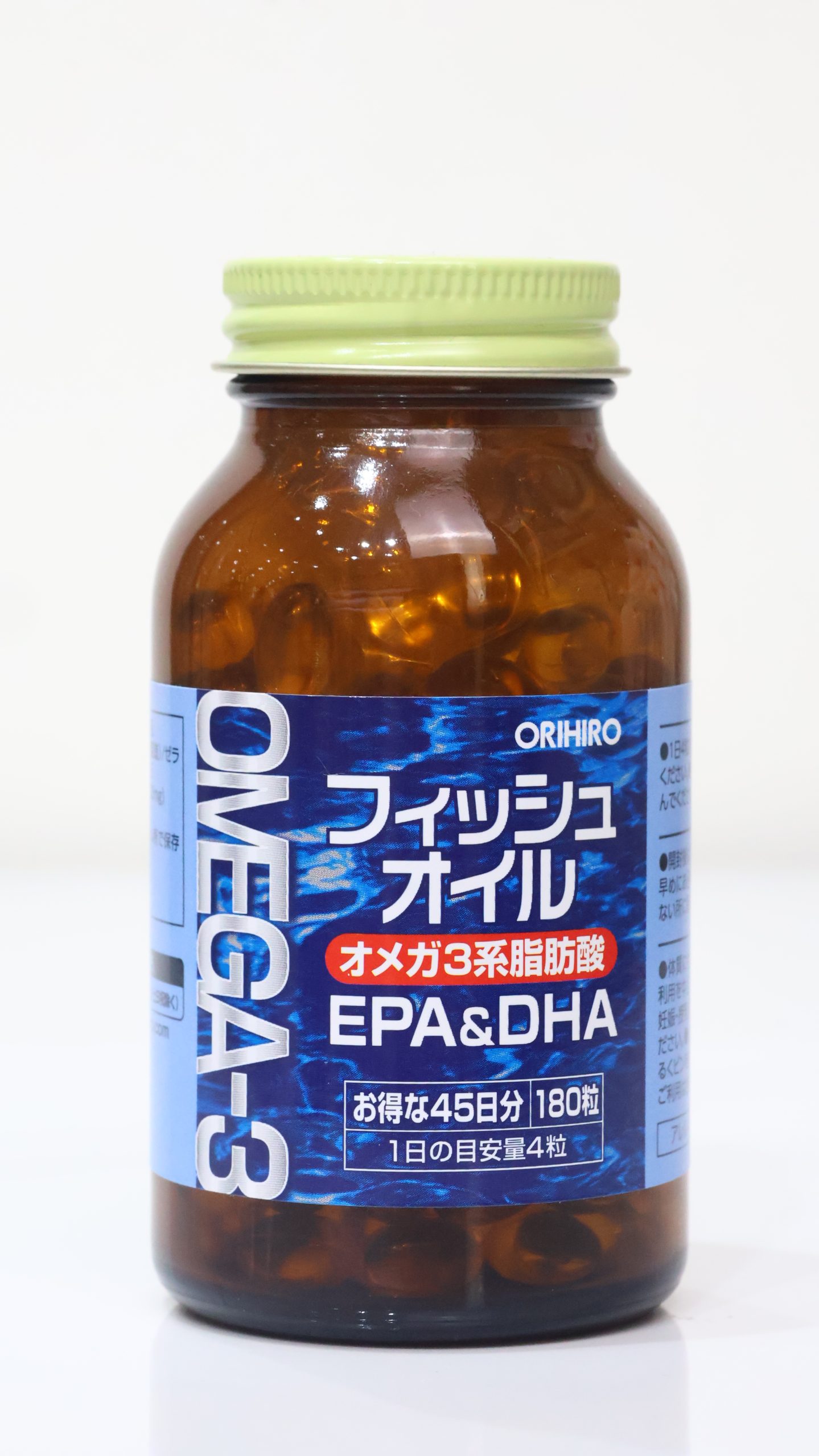 Dầu cá Orihiro Omega-3 là thực phẩm bảo vệ sức khỏe cao cấp đến từ Nhật Bản, giúp bổ sung hàm lượng EPA và DHA thiết yếu cho cơ thể. Sản phẩm được chiết xuất từ các loại cá vùng biển sâu, hỗ trợ tối ưu cho sức khỏe tim mạch, trí não và thị lực của người sử dụng.