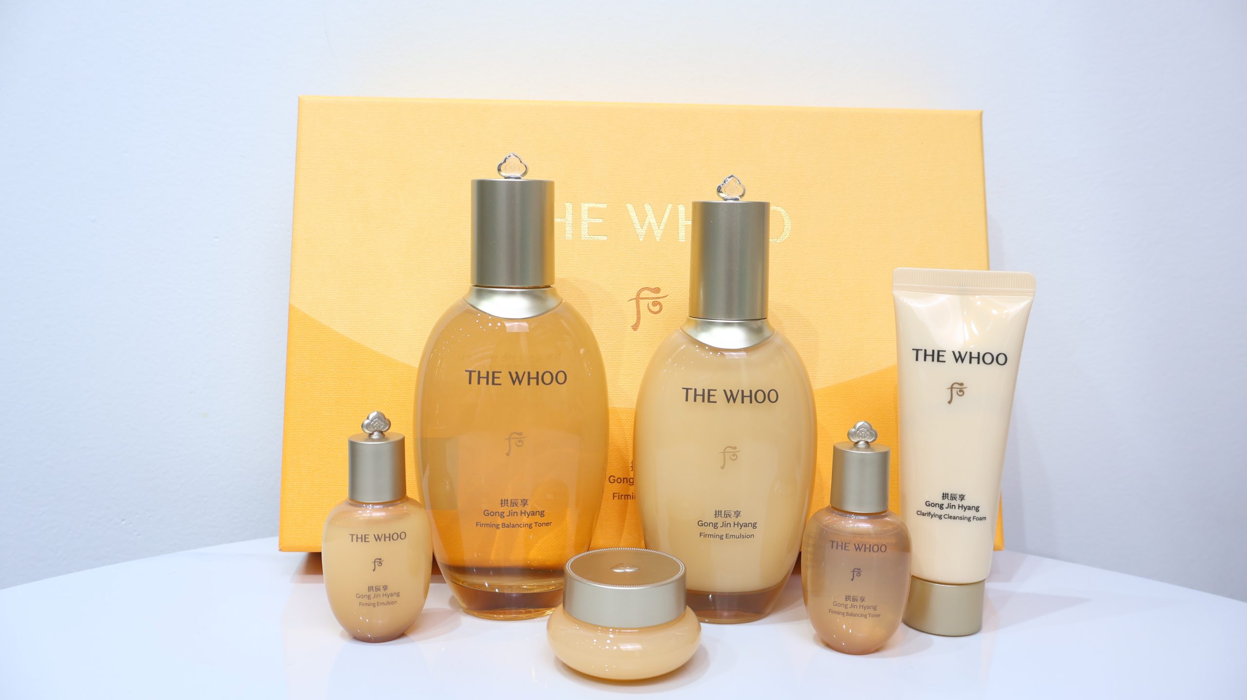 Bộ dưỡng da Đông Y hoàng cung The Whoo Gongjinhyang Firming Special Set