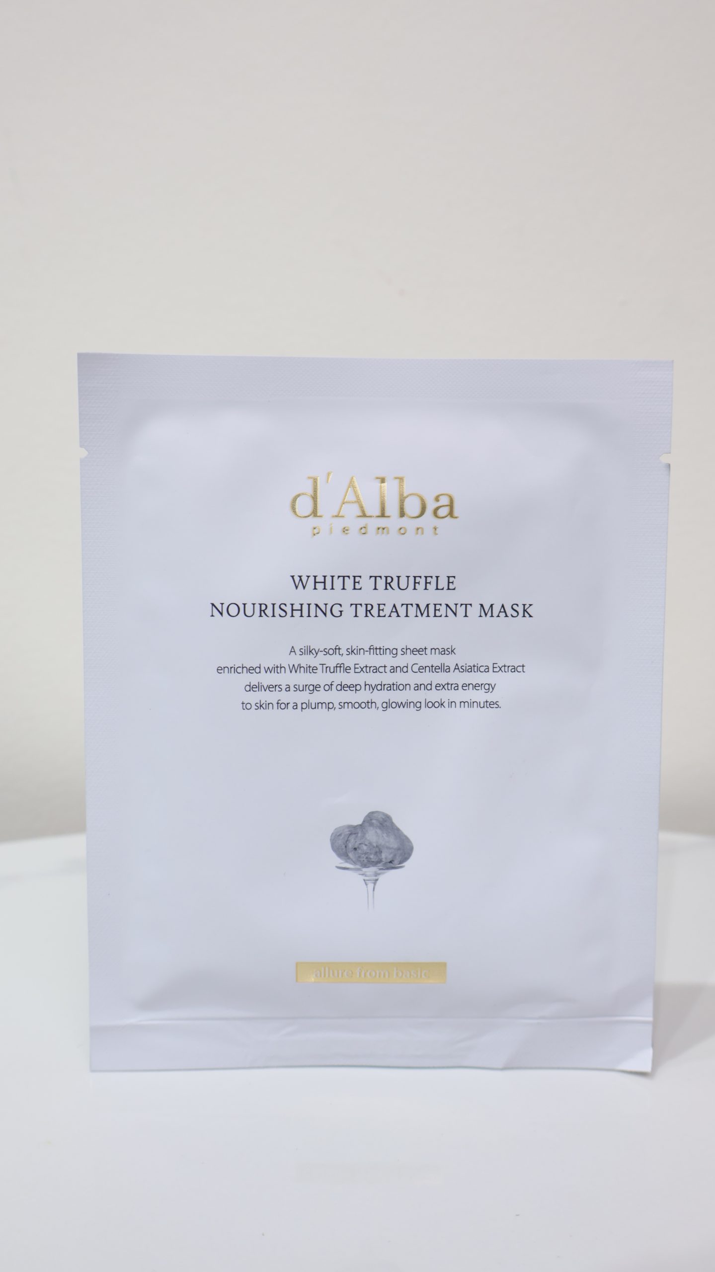 Mặt nạ giấy d'Alba White Truffle Nourishing Treatment Mask