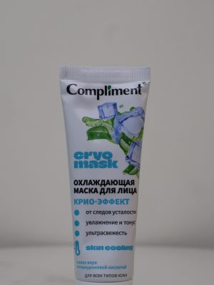 Compliment Cryo Mask là dòng mặt nạ dạng gel được thiết kế với hiệu ứng "Cryo" (làm lạnh tức thì) nhằm đánh thức làn da mệt mỏi. Sản phẩm kết hợp các thành phần cấp ẩm sâu giúp phục hồi độ rạng rỡ và sự tươi trẻ cho khuôn mặt chỉ sau vài phút sử dụng.