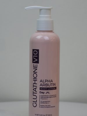 Sữa dưỡng thể Pretty Skin Glutathione V10 Alpha Arbutin Body Lotion là dòng sản phẩm dưỡng trắng chuyên sâu dành cho ban ngày đến từ thương hiệu Pretty Skin Hàn Quốc. Sản phẩm kết hợp khả năng dưỡng trắng vượt trội và chỉ số chống nắng SPF35 PA+++ giúp bảo vệ da toàn diện dưới tác động của tia UV và môi trường.