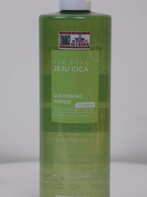 Đây là sản phẩm nước tẩy trang dịu nhẹ được chiết xuất từ rau má đảo Jeju, giúp loại bỏ hoàn toàn bụi bẩn, bã nhờn và lớp trang điểm cứng đầu. Sản phẩm đặc biệt phù hợp cho làn da nhạy cảm, da mụn hoặc da đang bị kích ứng nhờ khả năng làm dịu và phục hồi vượt trội.