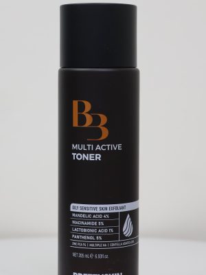 PrettySkin B3 Multi Active Toner là một loại nước cân bằng đa chức năng cao cấp, được thiết kế đặc biệt để giải quyết các vấn đề của làn da dầu mụn và nhạy cảm. Sản phẩm kết hợp hài hòa giữa khả năng tẩy tế bào chết hóa học dịu nhẹ và các hoạt chất phục hồi chuyên sâu, giúp duy trì làn da sạch thoáng và khỏe mạnh.