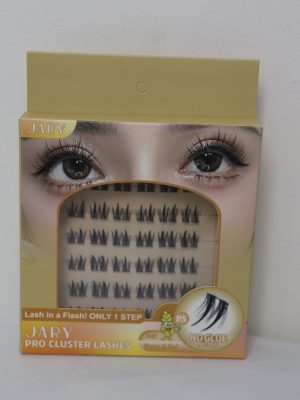 Jary Pro Cluster Lashes là dòng lông mi giả dạng chùm thế hệ mới, nổi bật với công nghệ tự dính không cần dùng keo rời. Sản phẩm giúp người dùng sở hữu đôi mắt to tròn, quyến rũ chỉ trong vài giây, cực kỳ tiện lợi cho cả người mới bắt đầu trang điểm.