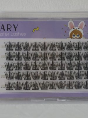 JARY Cluster Lashes là loại lông mi giả thiết kế dạng từng chùm nhỏ, giúp người dùng dễ dàng tùy chỉnh độ dày và dáng mắt theo sở thích cá nhân. Sản phẩm mang lại vẻ đẹp tự nhiên, giúp đôi mắt trông to tròn và cuốn hút hơn mà không gây cảm giác nặng nề như mi băng truyền thống.