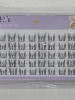 JARY Cluster Lashes là dòng lông mi giả dạng chùm lẻ, được thiết kế để mang lại vẻ đẹp tự nhiên và chiều sâu cho đôi mắt một cách linh hoạt. Sản phẩm cho phép người dùng tự tùy chỉnh độ dày và dáng mi theo sở thích cá nhân, phù hợp cho cả trang điểm hàng ngày và dự tiệc.