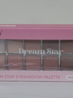 JARY Dream Star Eyeshadow Palette là bảng phấn mắt đa năng bao gồm 12 sắc thái màu sắc trẻ trung, được thiết kế để mang lại vẻ đẹp lung linh và chiều sâu cho đôi mắt. Với tông màu #02 Warm Pink chủ đạo là các sắc hồng ấm và nâu tự nhiên, sản phẩm là lựa chọn hoàn hảo cho phong cách trang điểm nữ tính, nhẹ nhàng nhưng không kém phần cuốn hút.