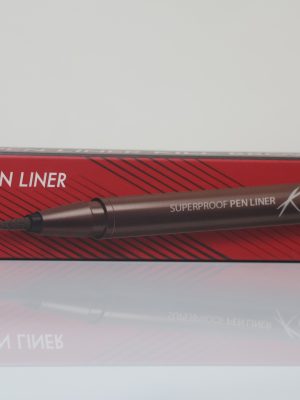 Clio Superproof Pen Liner Kill Brown là dòng bút kẻ mắt nước cao cấp đến từ thương hiệu mỹ phẩm nổi tiếng Clio của Hàn Quốc. Sản phẩm được thiết kế với đầu bút lông sắc mảnh, giúp tạo nên những đường kẻ mắt chuẩn xác, bền màu và hoàn toàn không lem, không trôi suốt cả ngày dài.