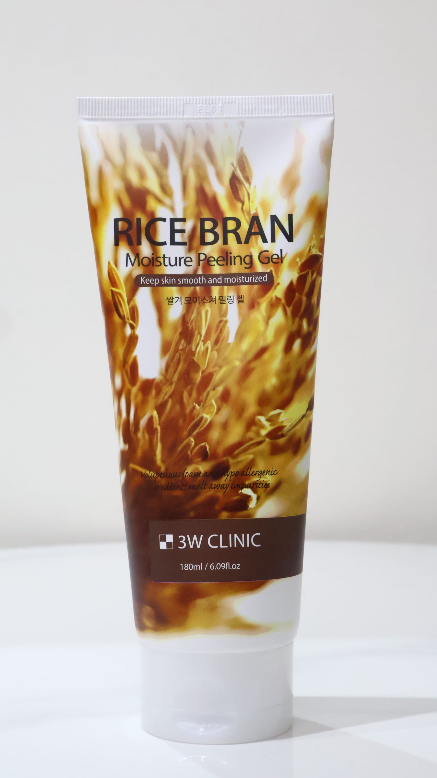 Gel Tẩy Tế Bào Chết Cám Gạo 3W Clinic Rice Bran Moisture Peeling Gel (180ml).