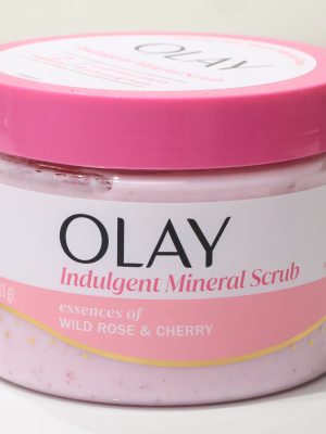 Tẩy tế bào chết toàn thân Olay Indulgent Mineral Scrub - Essences of Wild Rose & Cherry (311g)