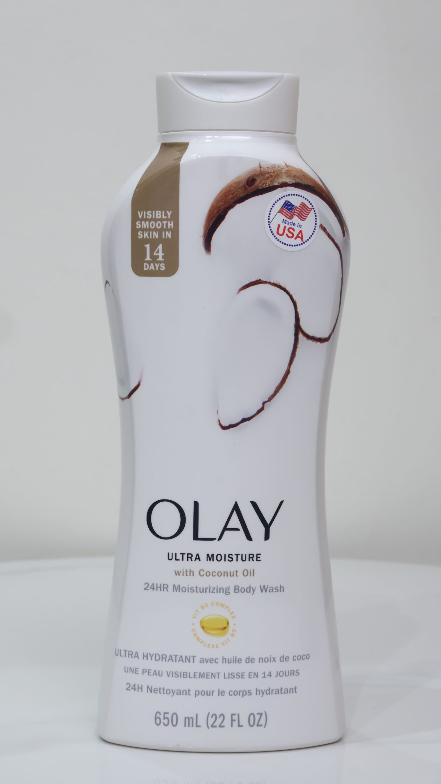 Sữa tắm Olay Ultra Moisture with Coconut Oil (650 mL)