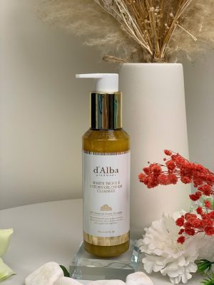 Đây là dòng sữa rửa mặt cao cấp tích hợp khả năng tẩy trang 2 trong 1, giúp đơn giản hóa quy trình làm sạch da (double cleansing) trong một bước duy nhất. Sản phẩm nổi bật với sự kết hợp giữa dầu dưỡng và kem bọt mịn, mang lại làn da sạch sâu mà vẫn ẩm mượt.