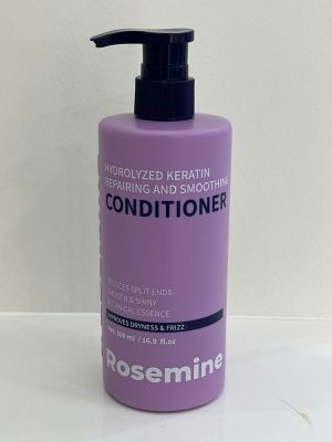Đây là dòng dầu xả chuyên sâu đến từ thương hiệu Rosemine, được thiết kế đặc biệt để phục hồi và làm mượt những mái tóc hư tổn. Sản phẩm kết hợp sức mạnh của Keratin thủy phân và tinh chất thảo mộc giúp cải thiện nhanh chóng tình trạng tóc khô xơ, chẻ ngọn, mang lại vẻ bóng khỏe tự nhiên.