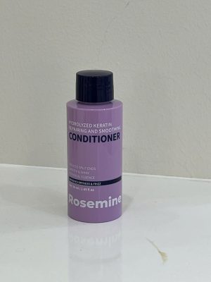 Đây là dòng dầu xả chuyên sâu giúp phục hồi cấu trúc tóc hư tổn thông qua thành phần Keratin thủy phân. Sản phẩm được thiết kế để cải thiện tức thì tình trạng tóc khô xơ, giúp mái tóc trở nên bóng mượt và dễ vào nếp hơn.